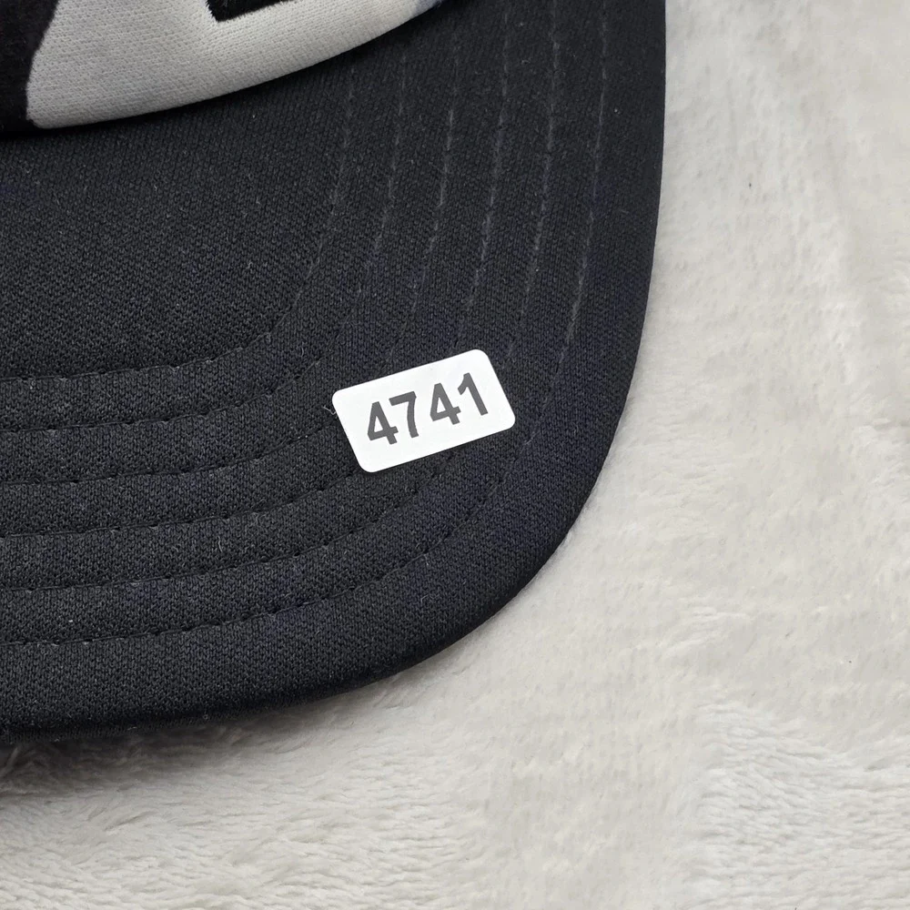 Bigtruck Snowboarder Hat Cap Snap Back Black Blue Mesh Trucker‎ Youth Graphic